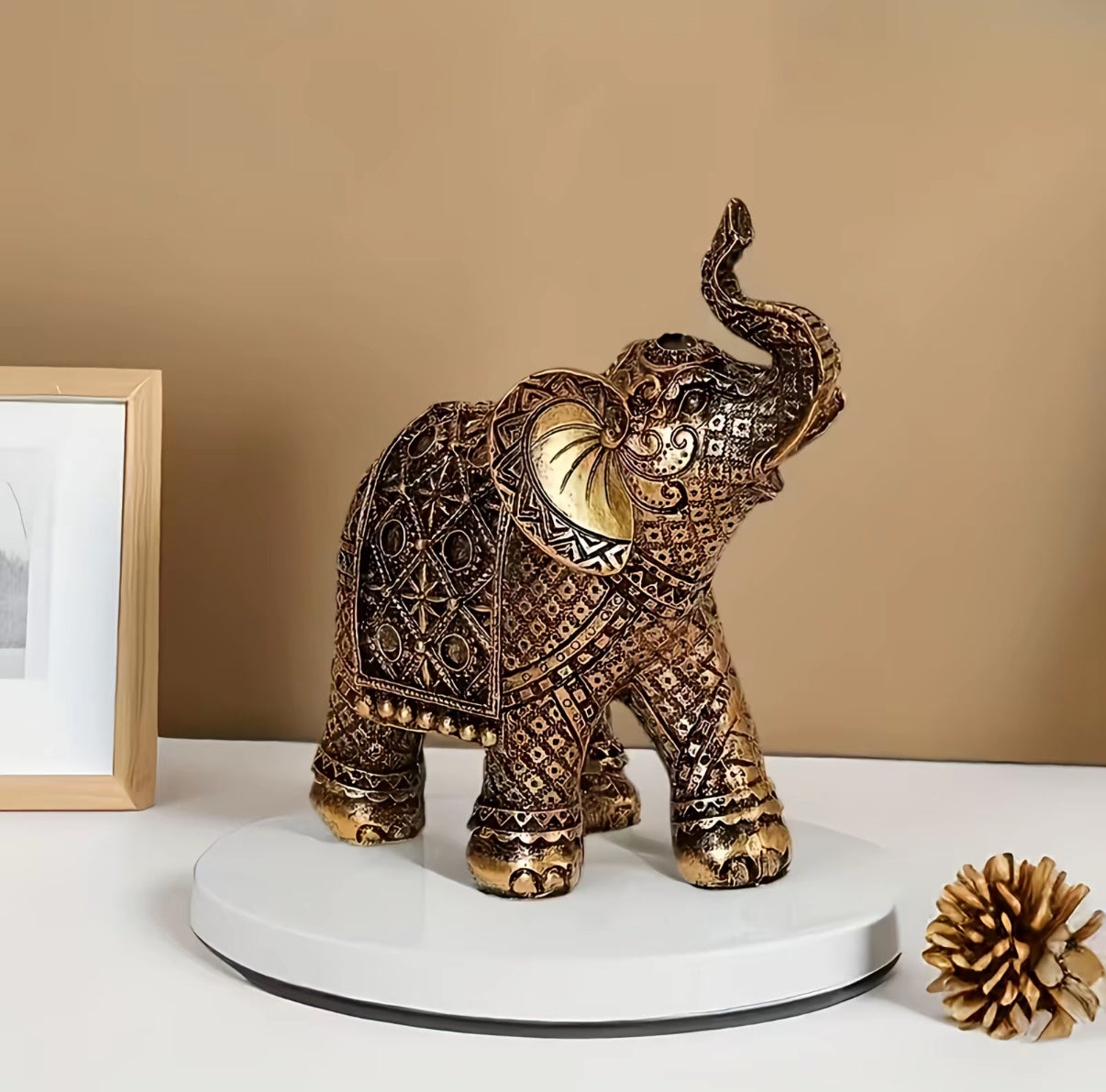 Estatuilla Elefante Dorado Decorado