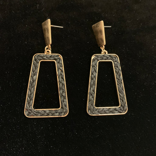 Aretes Zinc Trenzado Negro