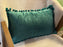 Cojín rectangular terciopelo verde