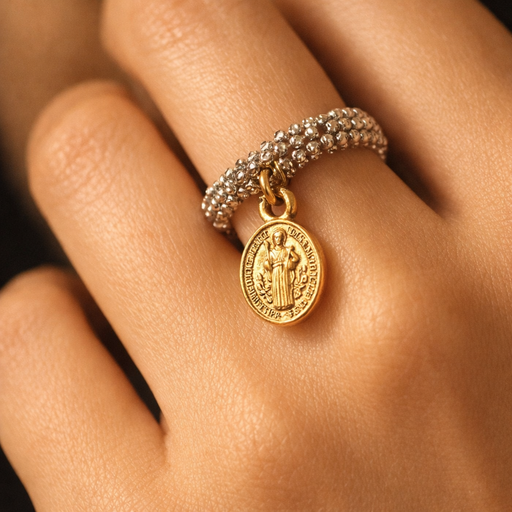 Anillo Pewter Medalla San Benito Dorado