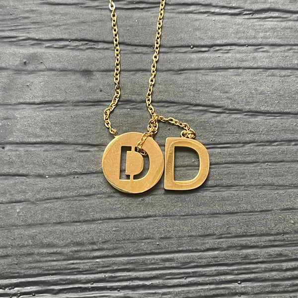 Collar Doble Letra