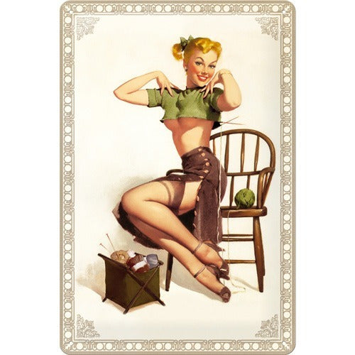 CARTEL 20X30 PIN UP CHICA EN SILLA