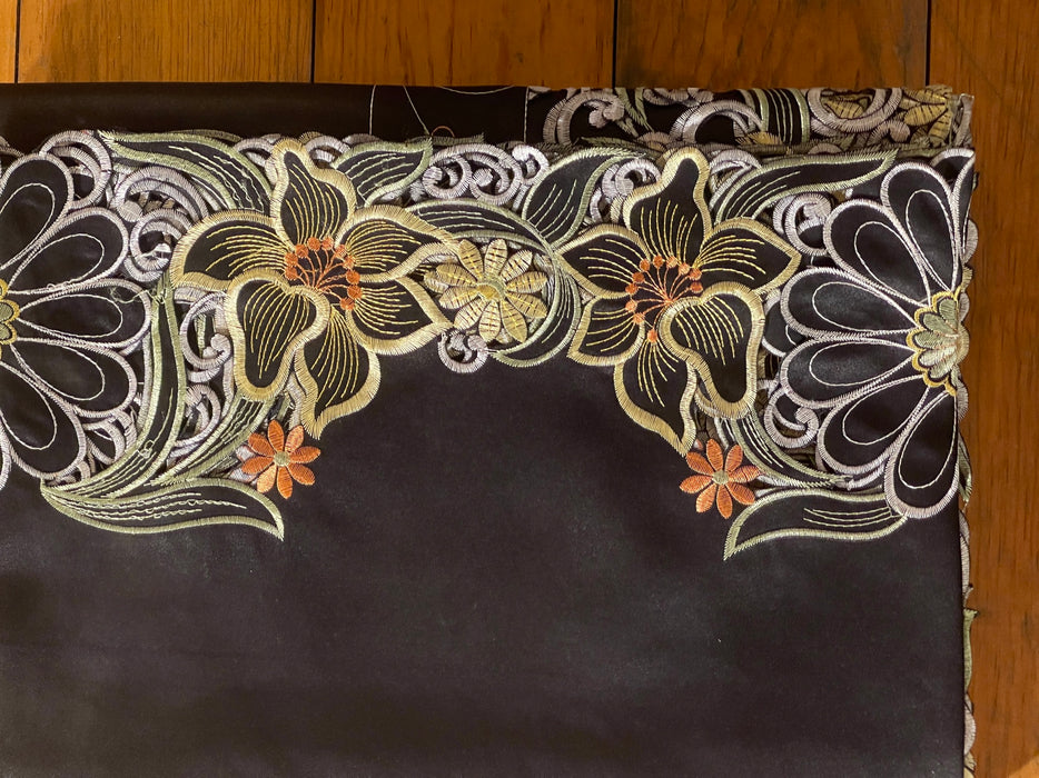 SET MANTEL PARA MESA NEGRO CON FLORES 180x320