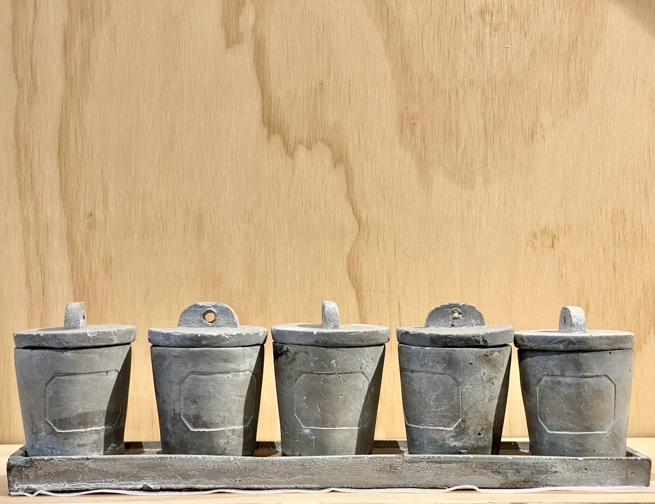 Stone Cement Tray 5 spices jars + tray
